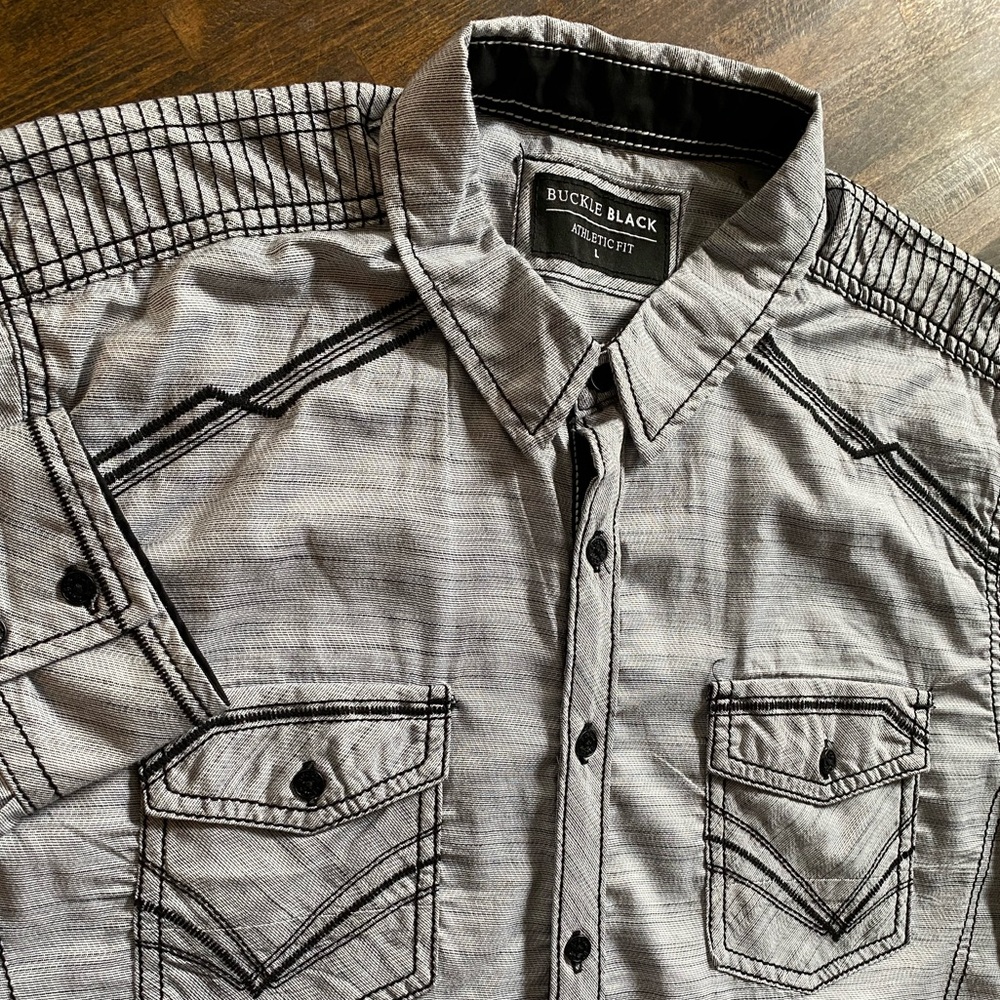 Buckle Black Shirt Mens Large Gray Athletic Fit Standard Contrast Trim Grunge